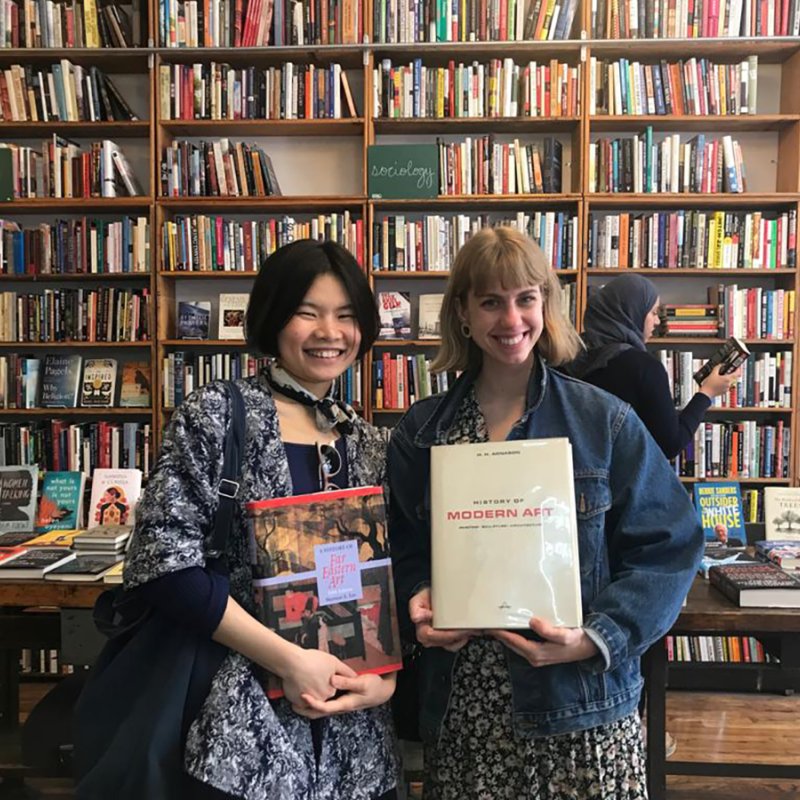 Zhenru Zhou (left) and Zsofi Valyi-Nagy (right) in Spring 2019. 